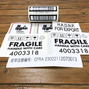 Etiquettes de logistique imprimées par transfert thermiques  by Variaprint Etiquettes logistique code barre encode impression transfert thermique Variaprint